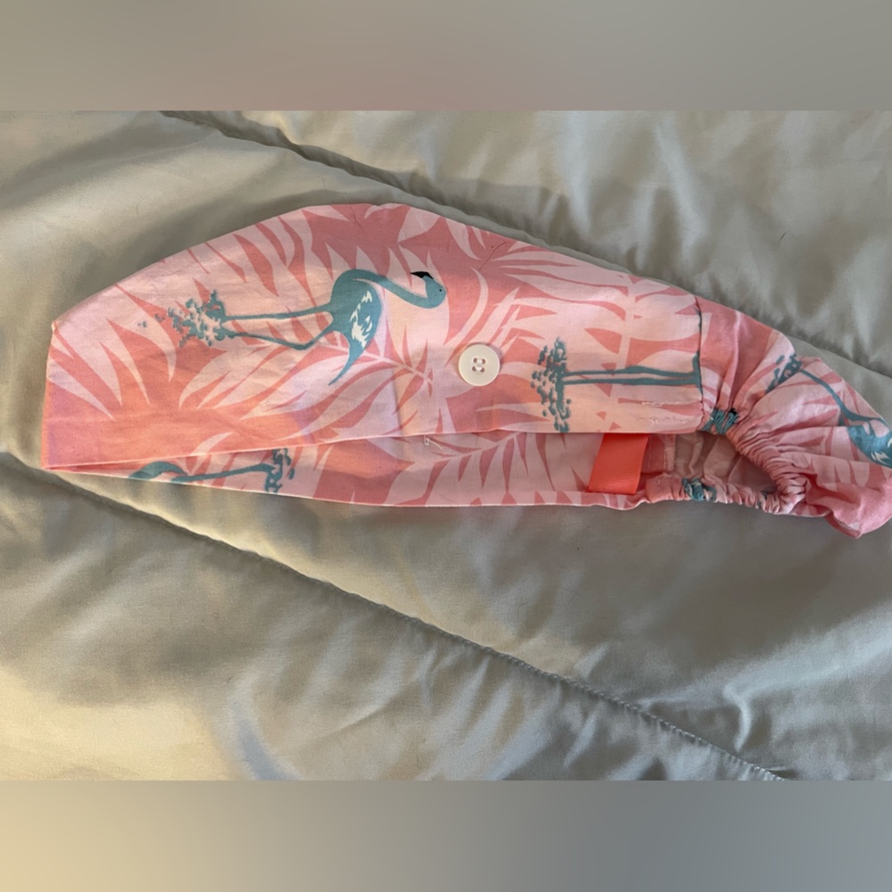 Surgical cap with ribbon